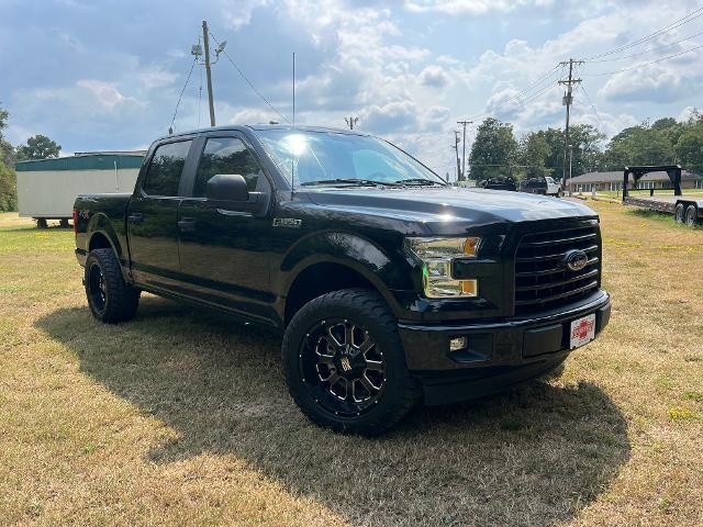 Used 2017 Ford F-150 XL with VIN 1FTEW1CP2HKC71483 for sale in Center, TX