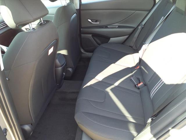 2024 Hyundai ELANTRA Vehicle Photo in Peoria, IL 61615