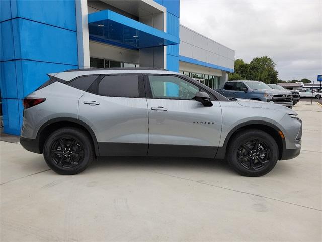 2025 Chevrolet Blazer Vehicle Photo in MILFORD, DE 19963-6122