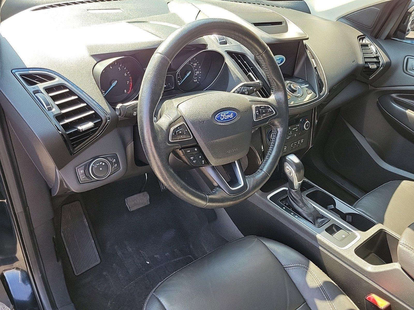 2018 Ford Escape Vehicle Photo in Saint Charles, IL 60174