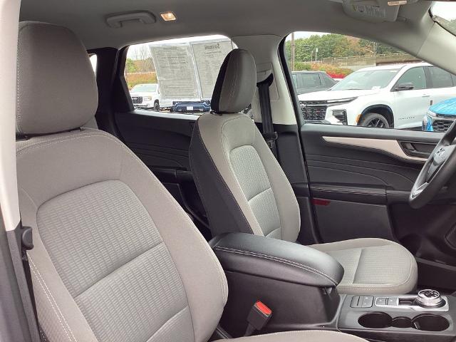 2022 Ford Escape Vehicle Photo in GARDNER, MA 01440-3110