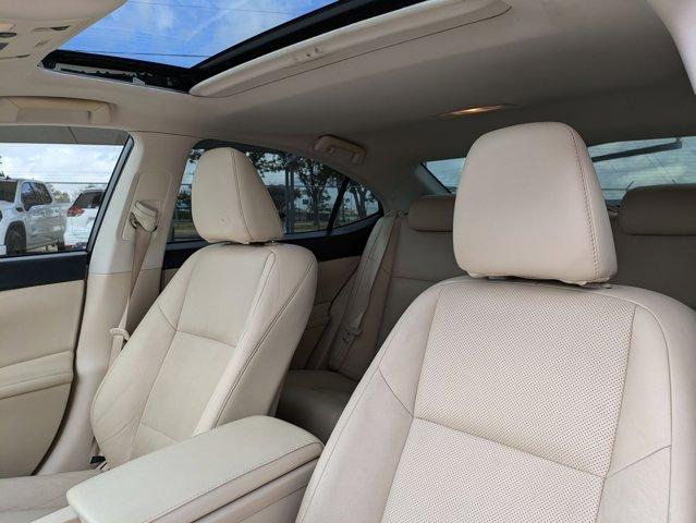 2013 Lexus ES 350 Vehicle Photo in SELMA, TX 78154-1460