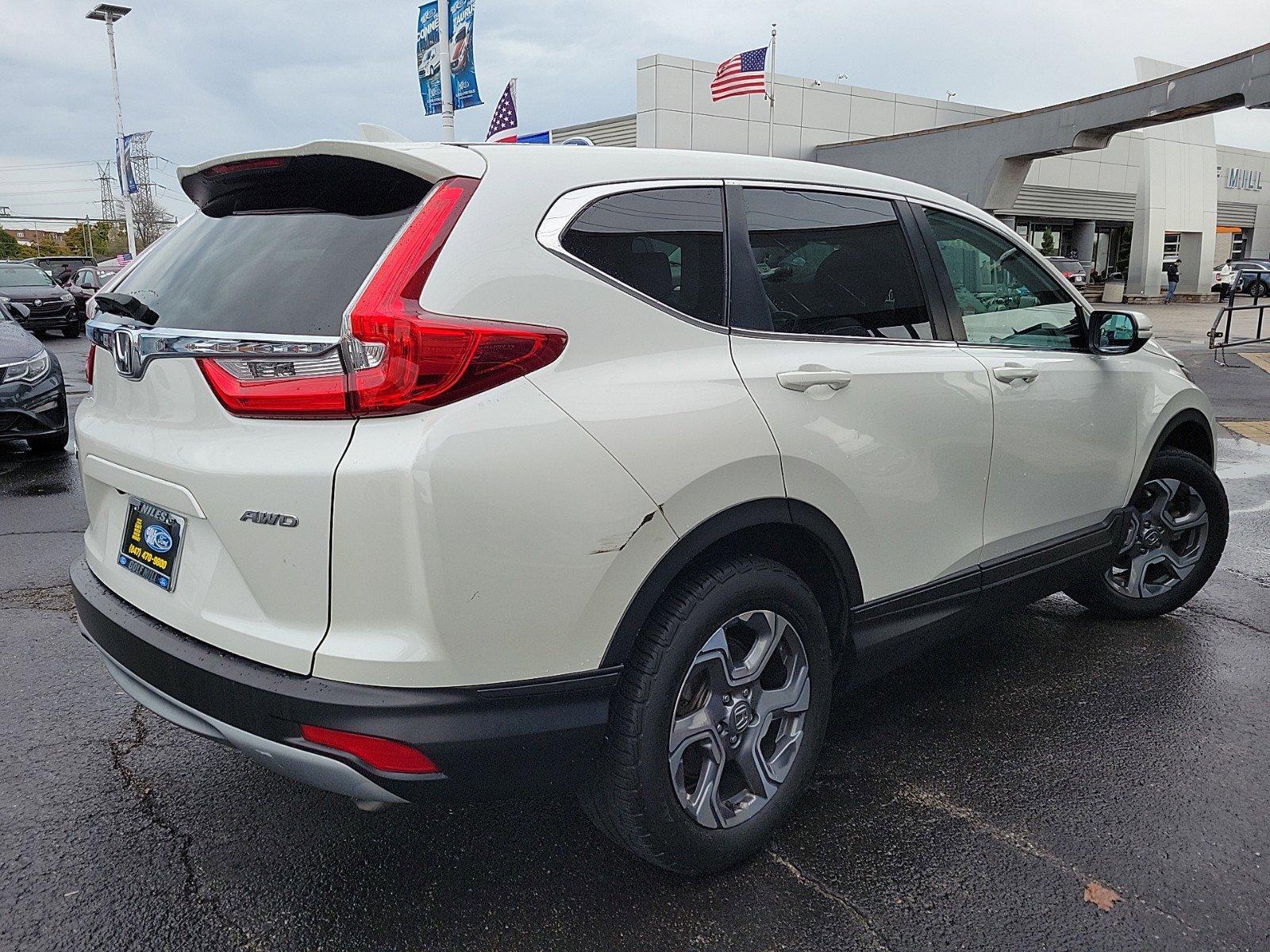 2017 Honda CR-V Vehicle Photo in Saint Charles, IL 60174