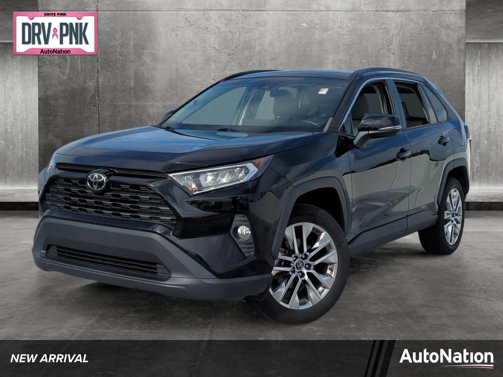 2020 Toyota RAV4 Vehicle Photo in Ft. Myers, FL 33907