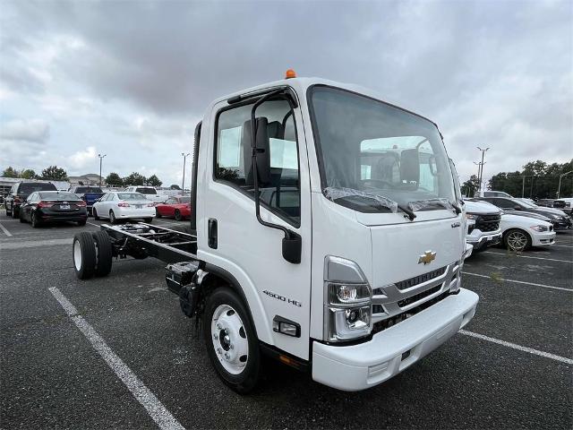 2025 Chevrolet 4500 HG LCF Gas Vehicle Photo in ALCOA, TN 37701-3235