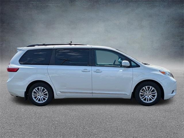 Used 2017 Toyota Sienna XLE Premium with VIN 5TDYZ3DC4HS794511 for sale in Fox Lake, IL