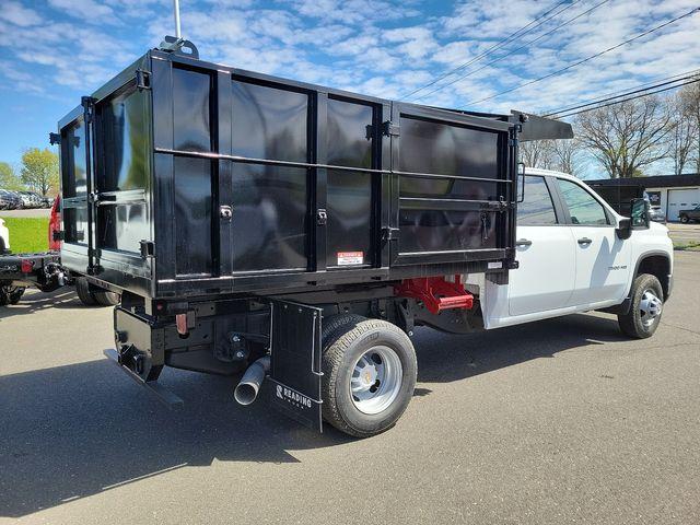 2024 Chevrolet Silverado 3500 HD Chassis Cab Vehicle Photo in DANBURY, CT 06810-5034