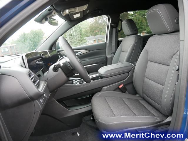 2024 Chevrolet Traverse Vehicle Photo in MAPLEWOOD, MN 55119-4794