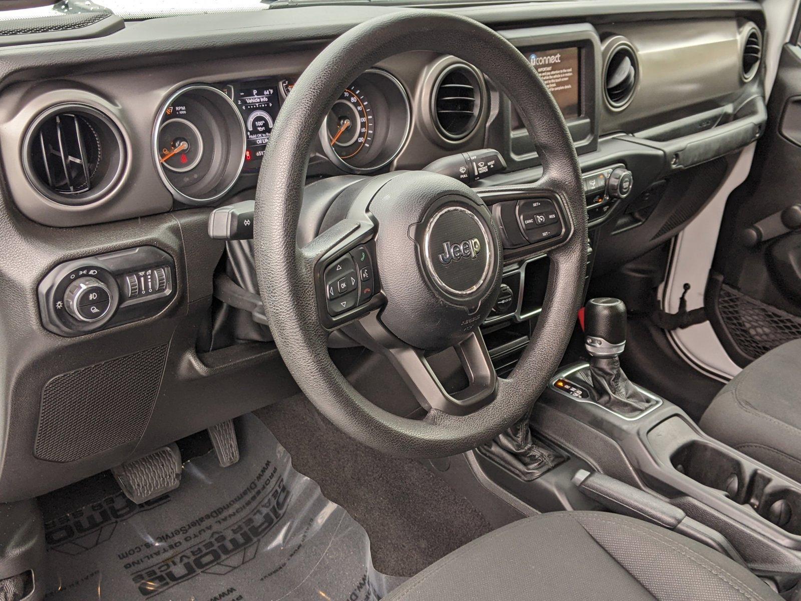 2022 Jeep Gladiator Vehicle Photo in TIMONIUM, MD 21093-2300