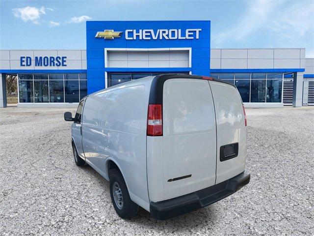 2024 Chevrolet Express Cargo 2500 Vehicle Photo in SUNRISE, FL 33323-3202