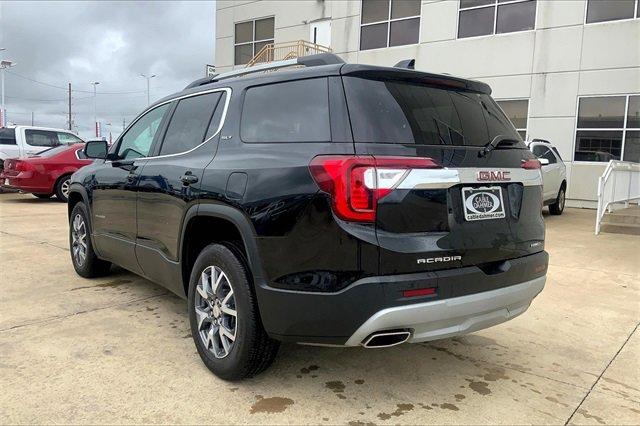 2023 GMC Acadia Vehicle Photo in TOPEKA, KS 66609-0000