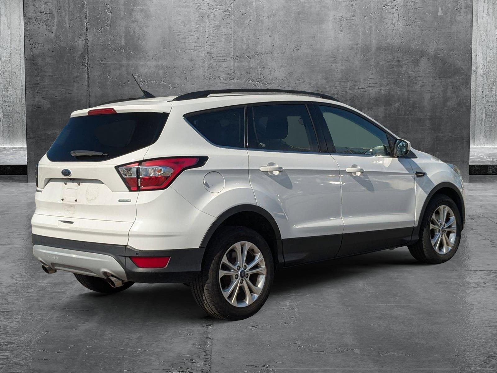 2018 Ford Escape Vehicle Photo in St. Petersburg, FL 33713