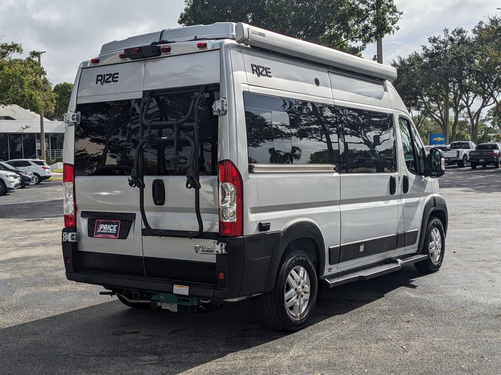 2022 Ram ProMaster Cargo Van Vehicle Photo in GREENACRES, FL 33463-3207