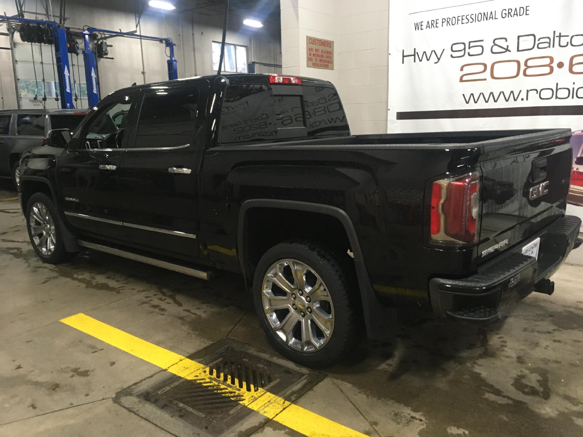 Used 2018 GMC Sierra 1500 Denali Denali with VIN 3GTU2PEJXJG296003 for sale in Coeur D'alene, ID