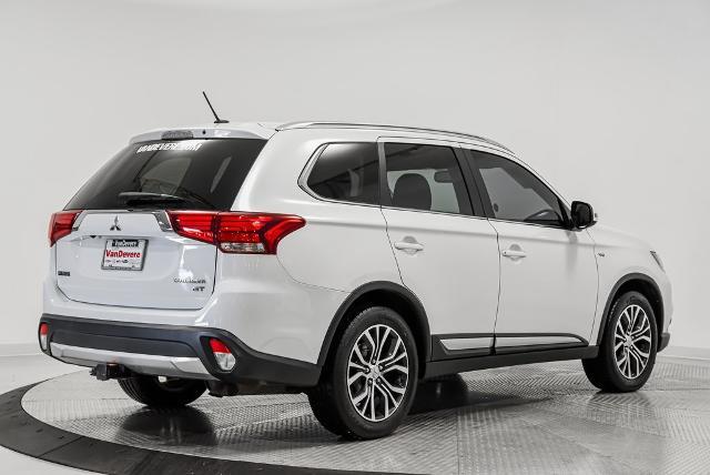 2016 Mitsubishi Outlander Vehicle Photo in Akron, OH 44312