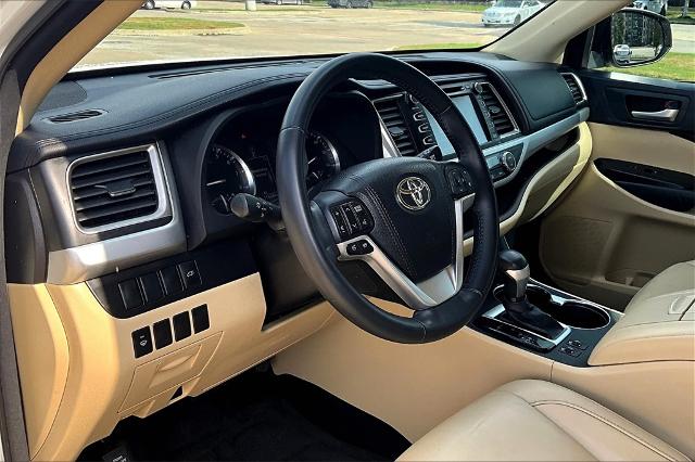 2015 Toyota Highlander Vehicle Photo in Houston, TX 77007