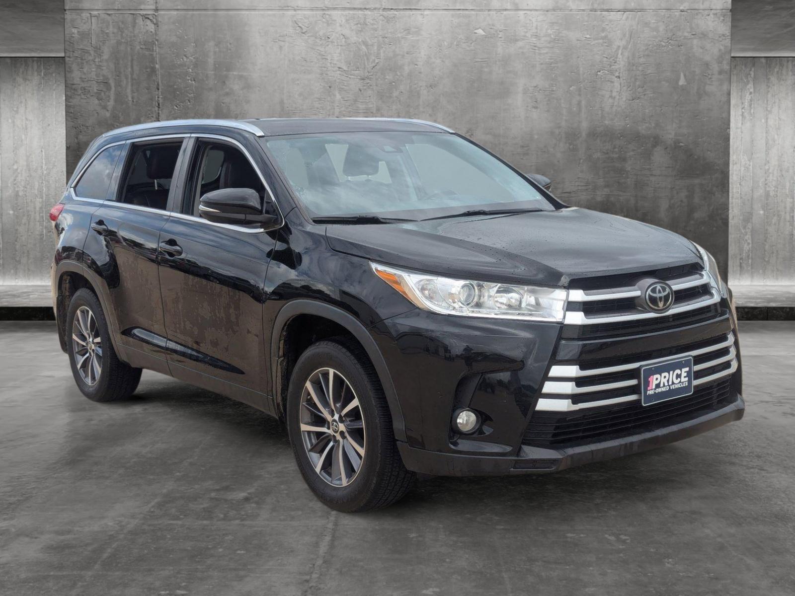 2019 Toyota Highlander Vehicle Photo in CORPUS CHRISTI, TX 78412-4902