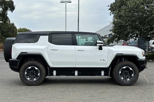 2024 GMC HUMMER EV SUV Vehicle Photo in ELK GROVE, CA 95757-8703