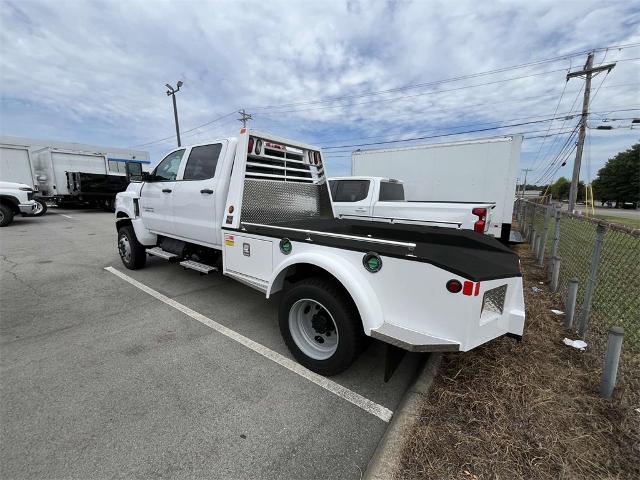 2024 Chevrolet Silverado Chassis Cab Vehicle Photo in ALCOA, TN 37701-3235