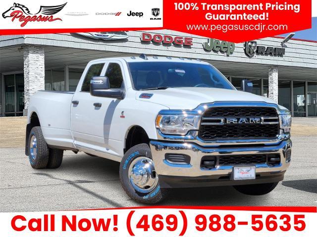 2024 Ram 3500 Vehicle Photo in Ennis, TX 75119-5114