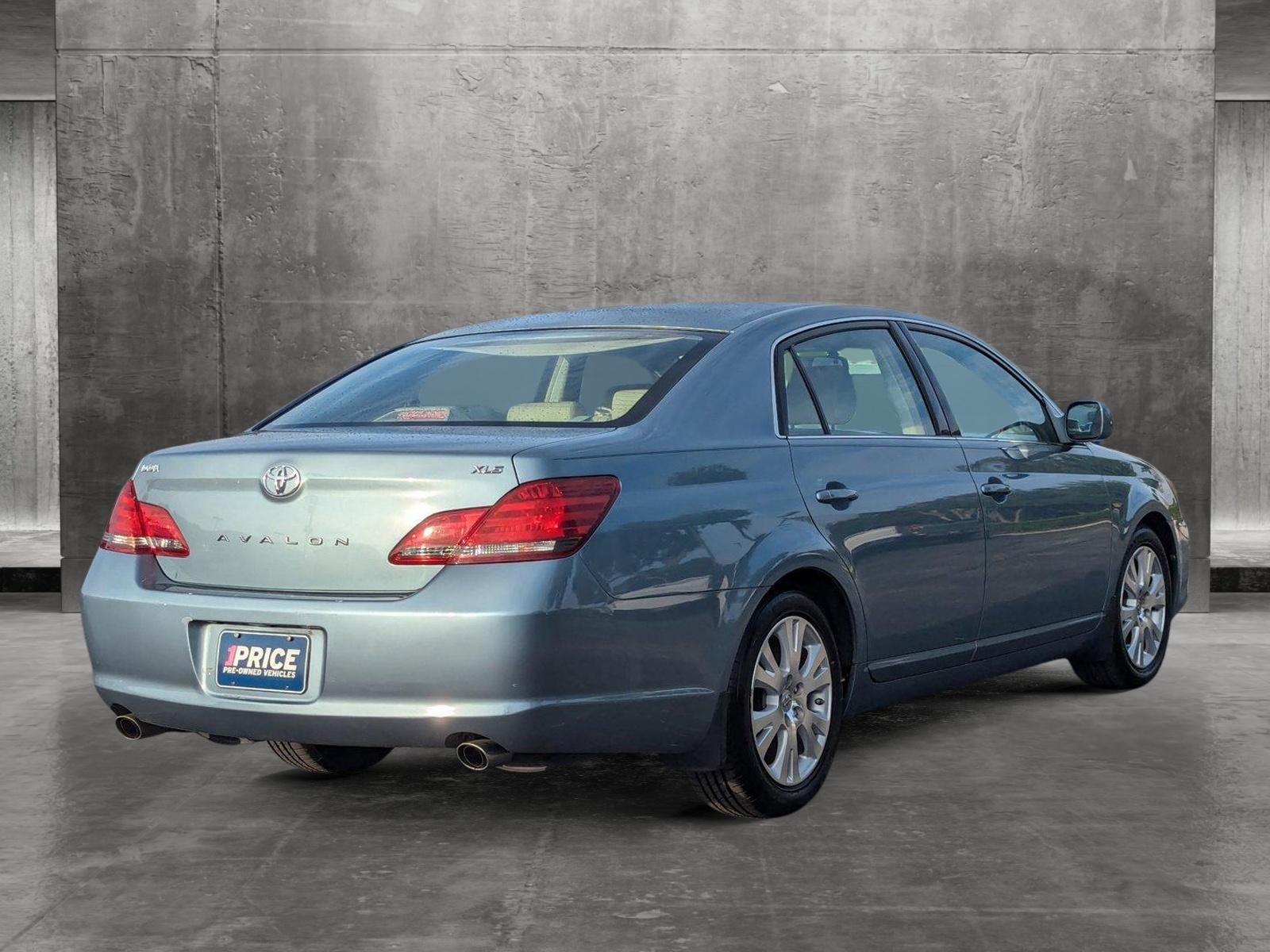 2008 Toyota Avalon Vehicle Photo in ORLANDO, FL 32812-3021