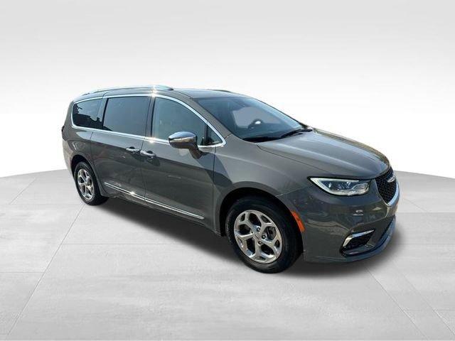 2021 Chrysler Pacifica Vehicle Photo in MEDINA, OH 44256-9631