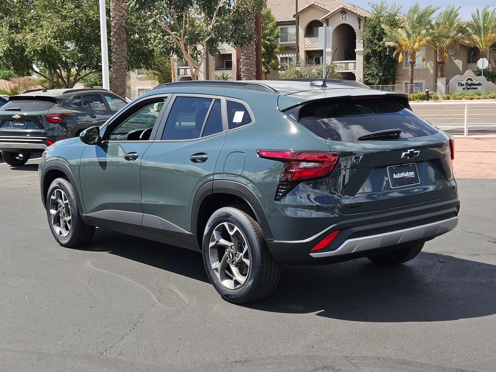 2025 Chevrolet Trax Vehicle Photo in GILBERT, AZ 85297-0446