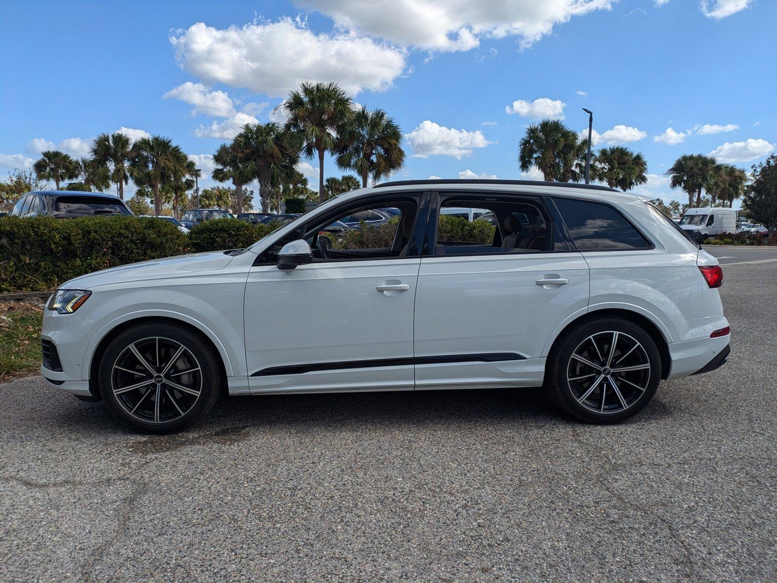 2021 Audi Q7 Vehicle Photo in Sarasota, FL 34231