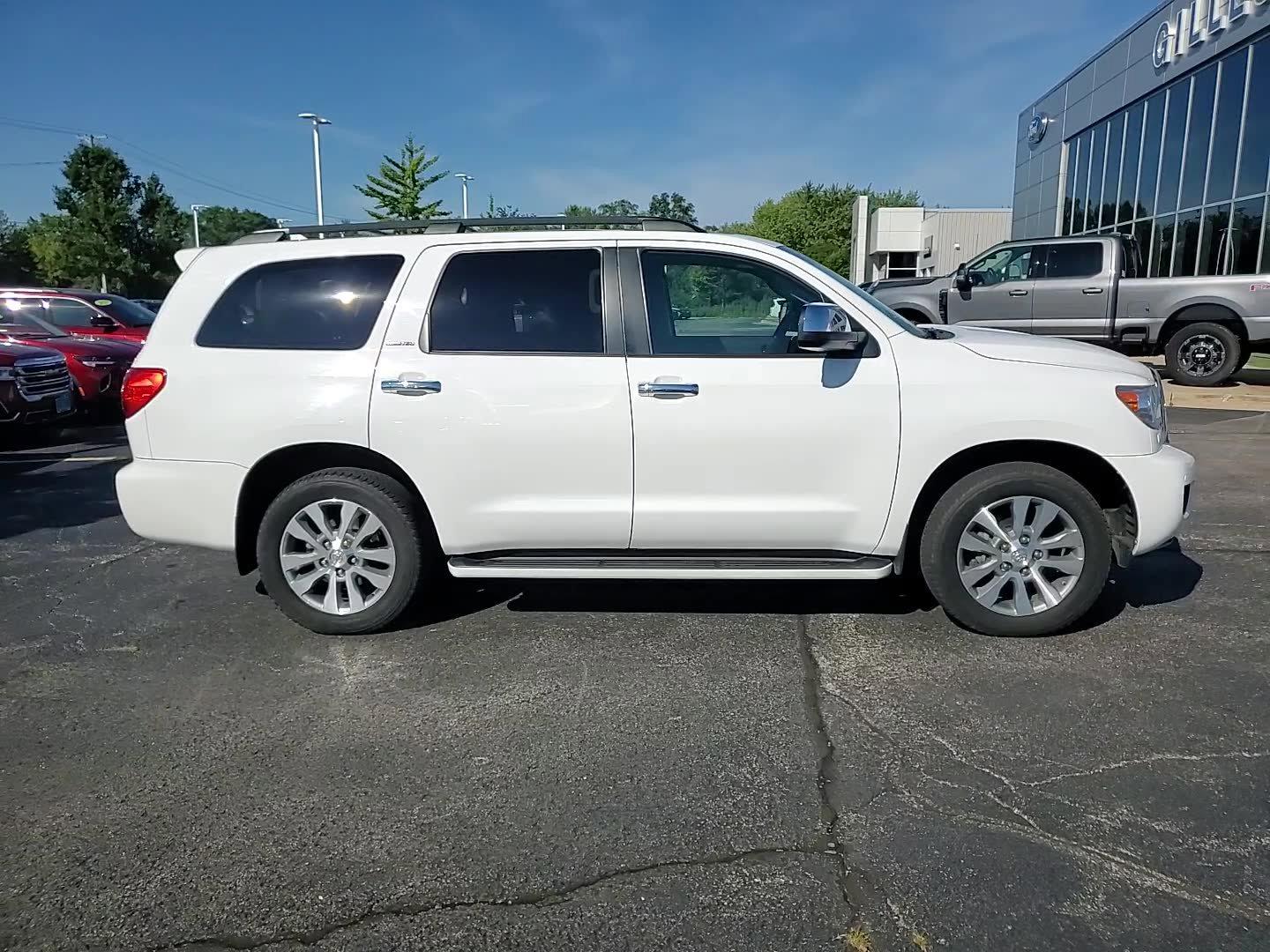 Used 2017 Toyota Sequoia Limited with VIN 5TDJW5G18HS154057 for sale in Gurnee, IL