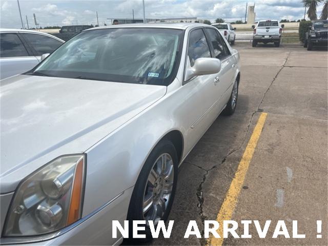 2011 Cadillac DTS Vehicle Photo in ROSENBERG, TX 77471