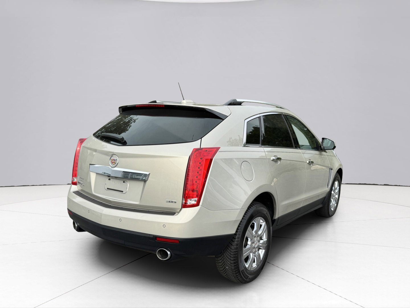 2016 Cadillac SRX Vehicle Photo in LEOMINSTER, MA 01453-2952