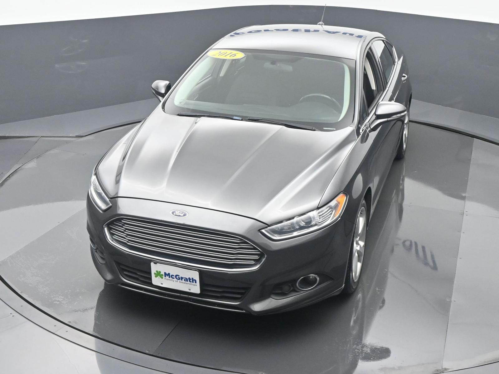 2016 Ford Fusion Vehicle Photo in Cedar Rapids, IA 52402