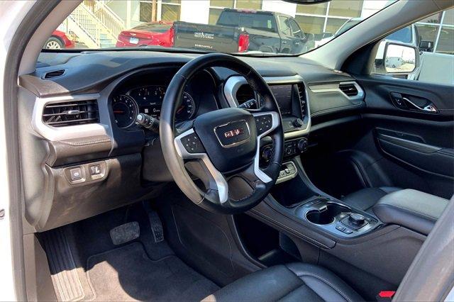 2023 GMC Acadia Vehicle Photo in TOPEKA, KS 66609-0000