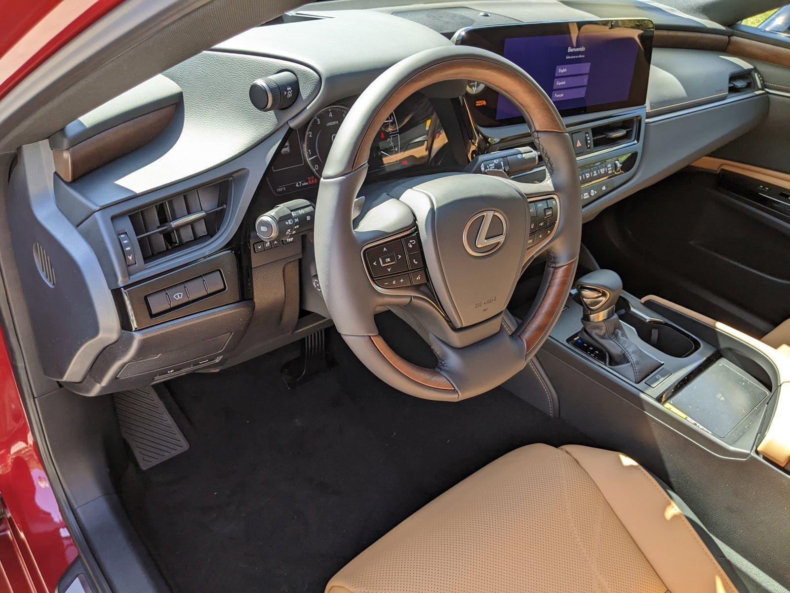 2024 Lexus ES 350 Vehicle Photo in West Palm Beach, FL 33417