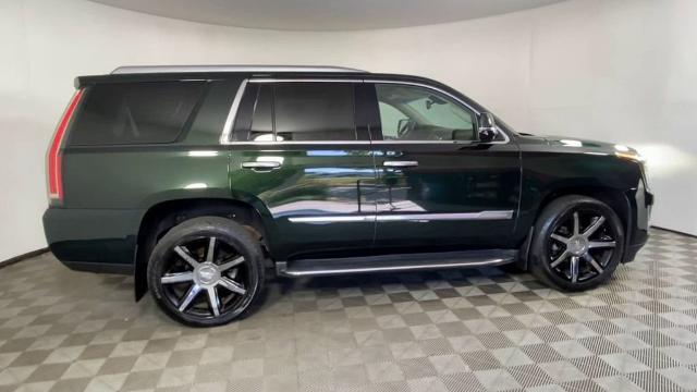 2016 Cadillac Escalade Vehicle Photo in ALLIANCE, OH 44601-4622