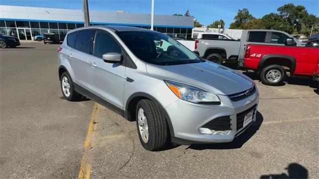 Used 2016 Ford Escape SE with VIN 1FMCU9G94GUB73934 for sale in Saint Cloud, MN