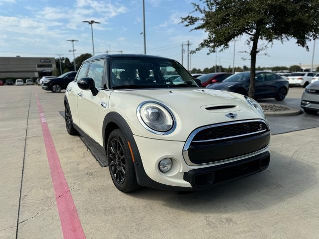 2016 MINI Cooper S Hardtop 4 Door Vehicle Photo in Grapevine, TX 76051