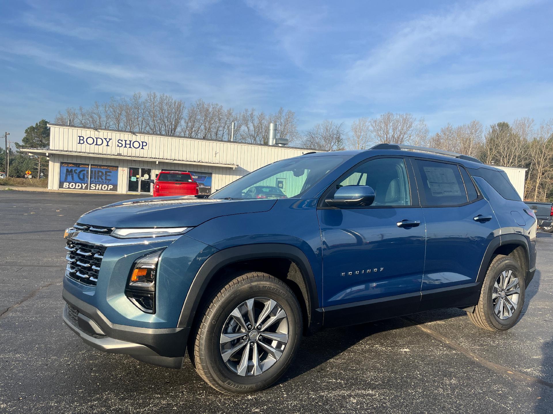 2025 Chevrolet Equinox Vehicle Photo in CLARE, MI 48617-9414