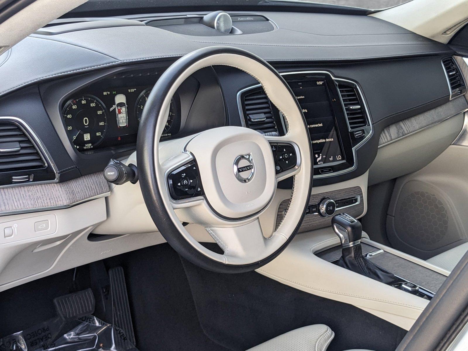 2022 Volvo XC90 Vehicle Photo in Tampa, FL 33614