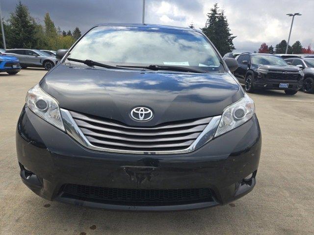 2015 Toyota Sienna Vehicle Photo in EVERETT, WA 98203-5662