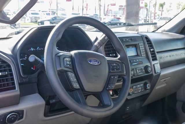 2020 Ford Super Duty F-450 DRW Vehicle Photo in VENTURA, CA 93003-8585