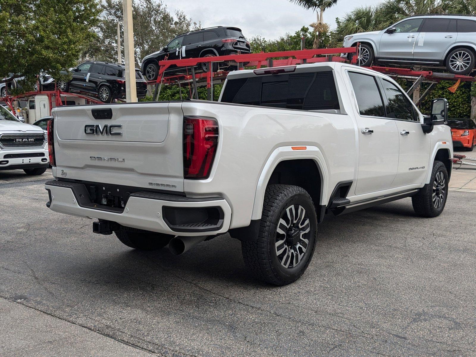 2024 GMC Sierra 2500 HD Vehicle Photo in Pompano Beach, FL 33064