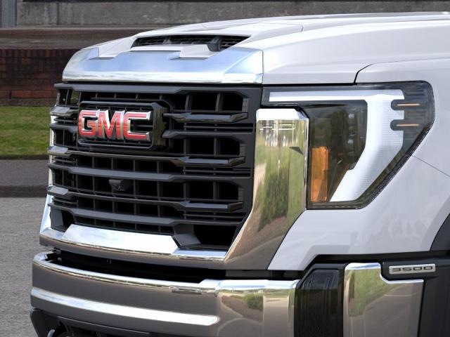 2024 GMC Sierra 3500HD Vehicle Photo in PORTLAND, OR 97225-3518