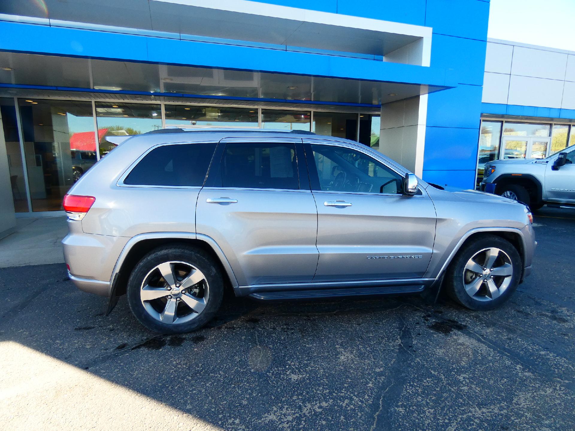 Used 2014 Jeep Grand Cherokee Overland with VIN 1C4RJFCG4EC247575 for sale in Jamestown, ND