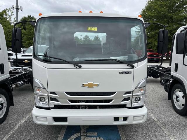 2025 Chevrolet Low Cab Forward 4500 Vehicle Photo in ALCOA, TN 37701-3235