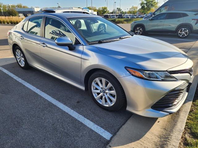 2019 Toyota Camry Vehicle Photo in MADISON, WI 53713-3220