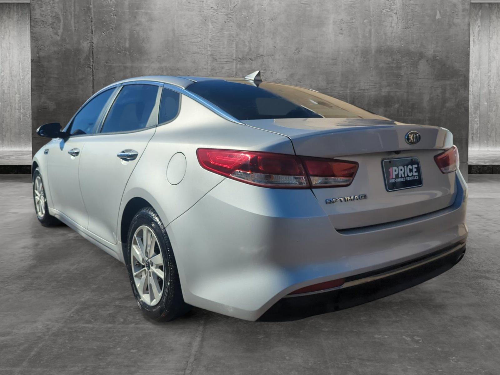 2016 Kia Optima Vehicle Photo in Memphis, TN 38125