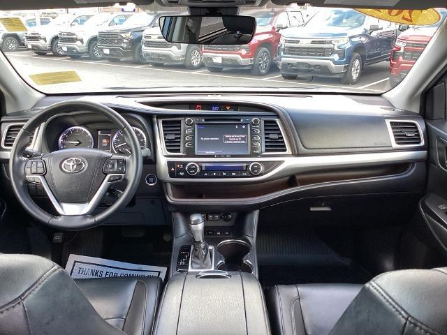 2019 Toyota Highlander Vehicle Photo in Gardner, MA 01440