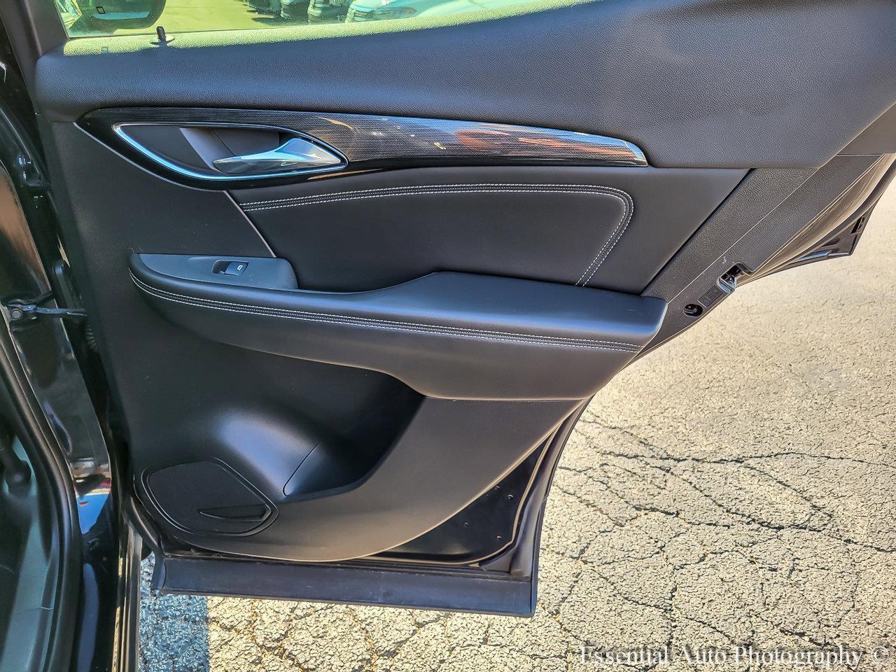 2022 Buick Envision Vehicle Photo in Saint Charles, IL 60174