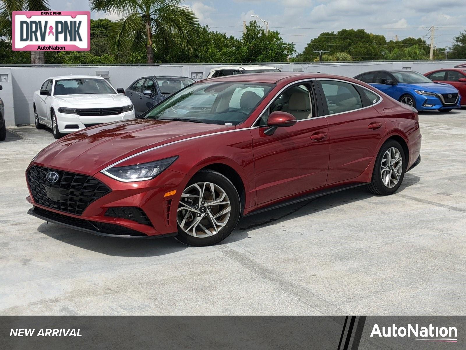 2023 Hyundai SONATA Vehicle Photo in Pembroke Pines , FL 33084